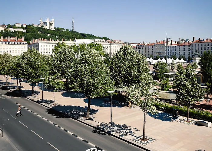 ホテル バイヤール ベルクール