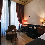 Bayard Bellecour 4*