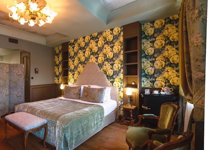 Bayard Bellecour Hotel 4*